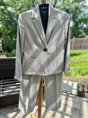 Kasper Petite 2 Piece Gray Wool Blend Career Pantsuit Size 6P